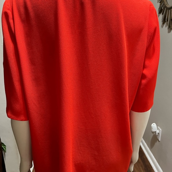 CHAUS Red Blouse with split sleeves & tie in the Front. SIZE: 2X - Picture 7 of 9